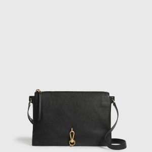 Sheringham black leather shoulder bag for women